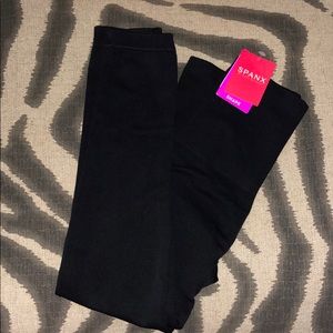 Spanx Look At Me Now NWT Leggings. Small PETITE!